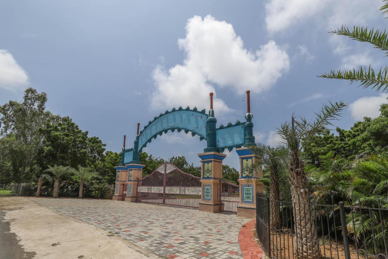 Capital O 49279 Chhab Chhaba Chhab Water Fun Park & Resort Damka Ngoại thất bức ảnh